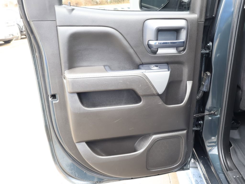 Used 2018 Chevrolet Silverado 1500 LT w/ All Star Edition image 23