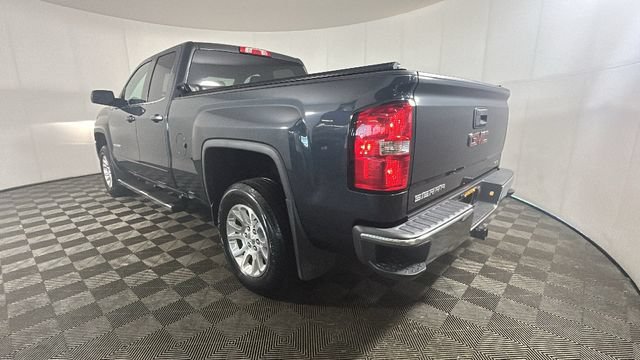 Used 2017 GMC Sierra 1500 SLE w/ SLE Value Package AWD/4WD image 4