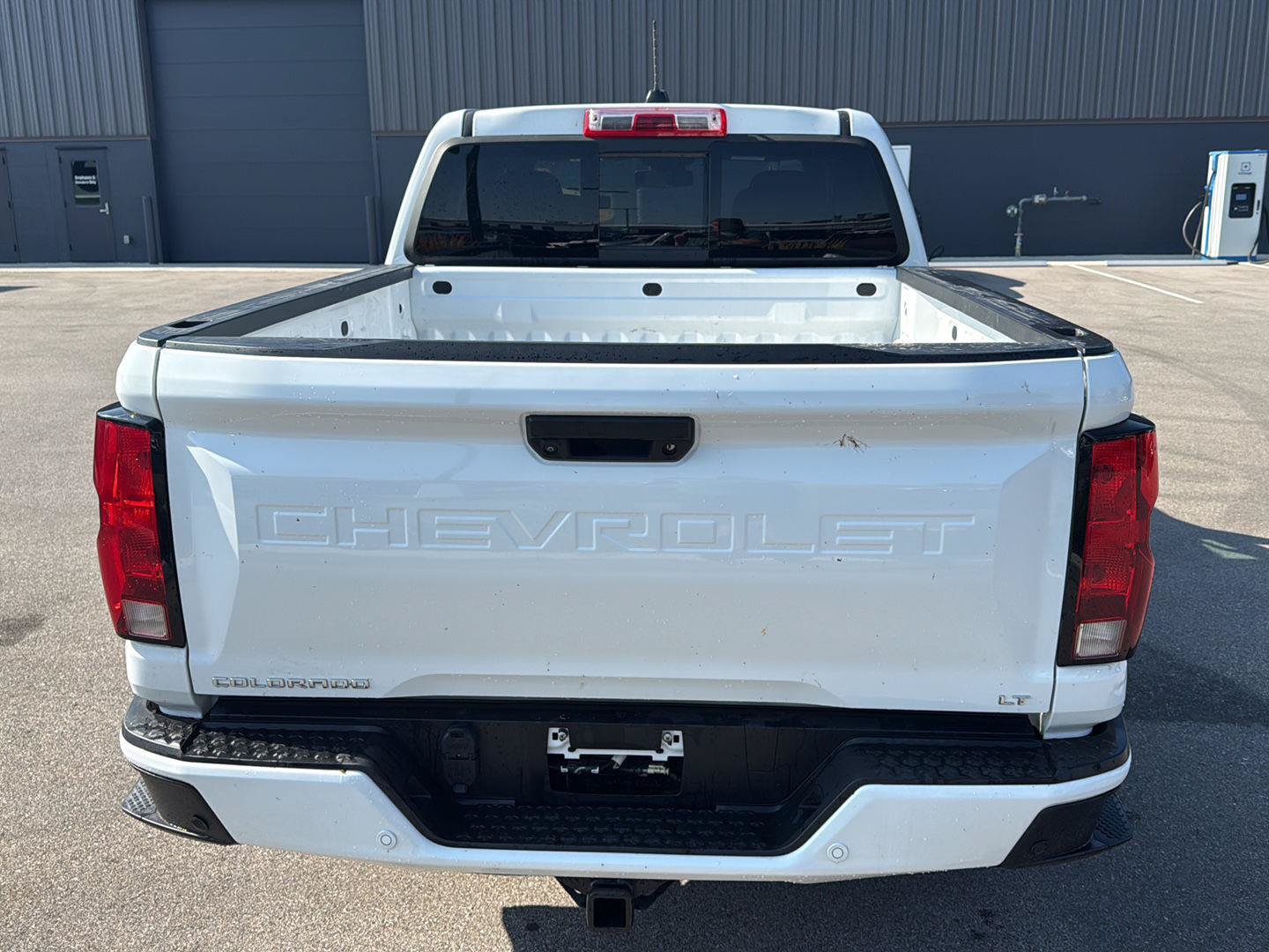 Used 2024 Chevrolet Colorado LT w/ LT Convenience Package II AWD/4WD image 4