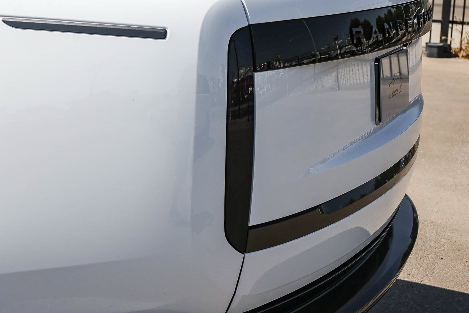 New 2026 Land Rover Range Rover SE AWD/4WD image 11