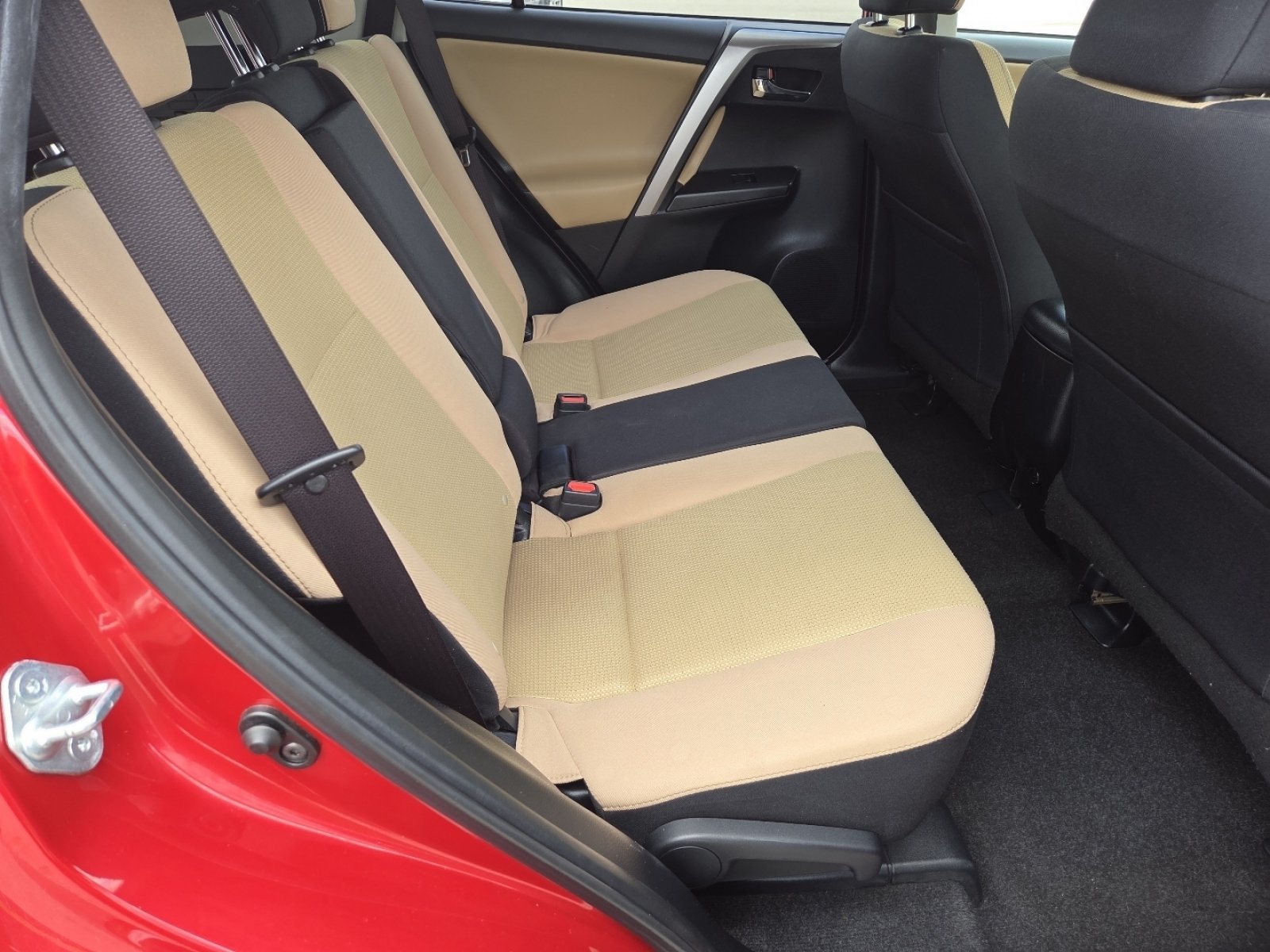 Used 2017 Toyota RAV4 XLE w/ All Weather Liner Package AWD/4WD image 24