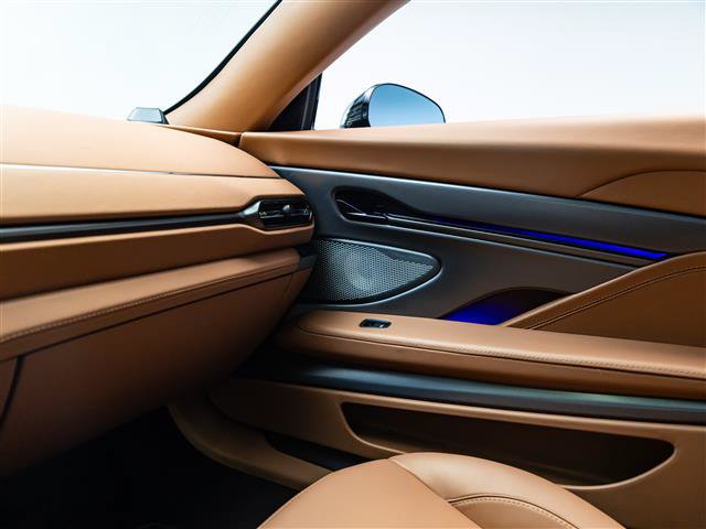 New 2027 Aston Martin Vanquish RWD image 22