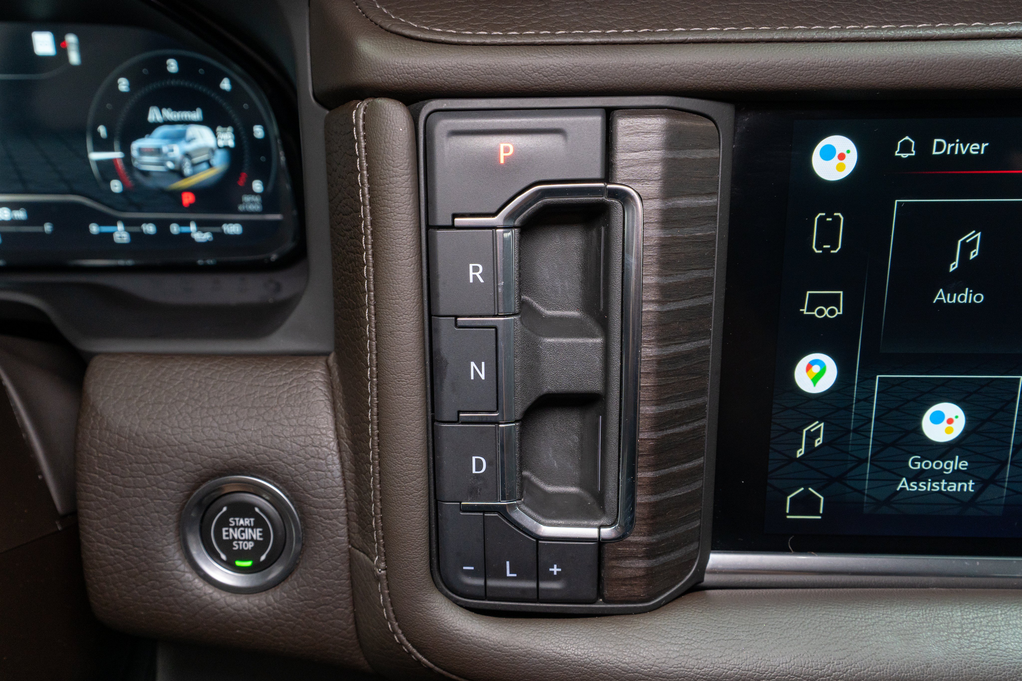 Used 2022 GMC Yukon Denali AWD/4WD image 25
