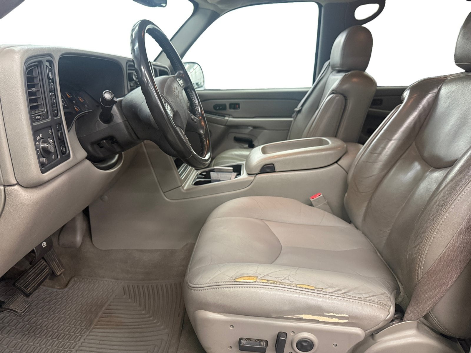 Used 2004 Chevrolet Silverado 1500 4x4 Crew Cab w/ Z71 Convenience Package 2 image 9