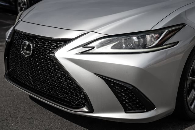 Used 2019 Lexus ES 350 F Sport w/ Accessory Package 2 FWD image 9