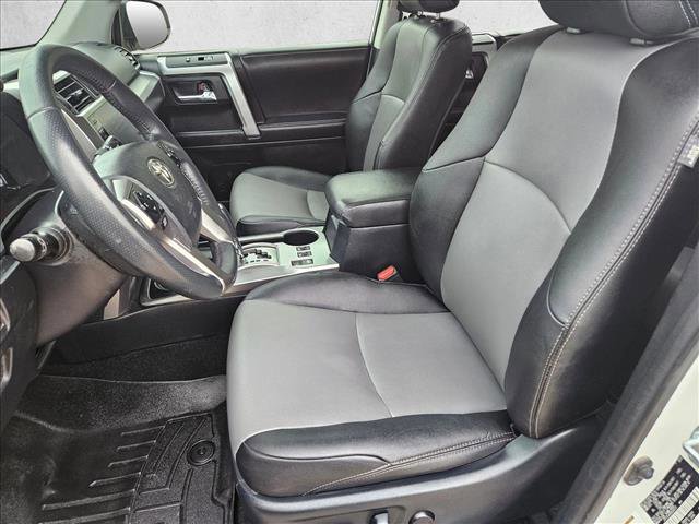 Used 2022 Toyota 4Runner SR5 Premium w/ Moonroof Package RWD image 15