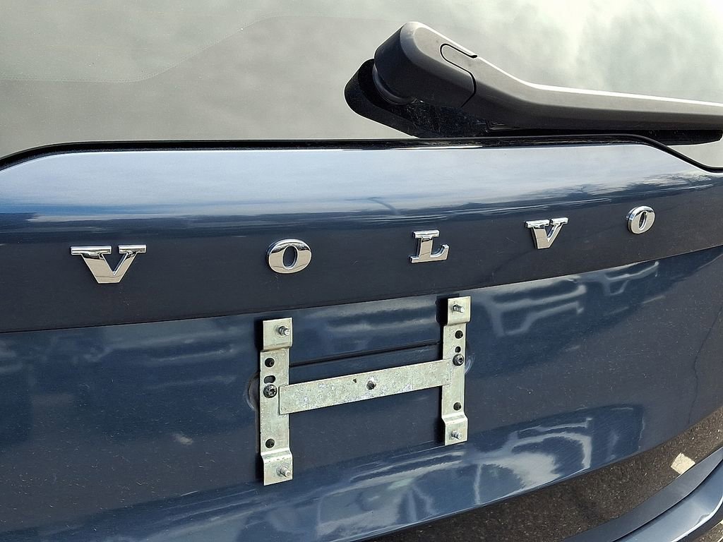 Used 2023 Volvo XC90 B5 Plus w/ Protection Package image 10