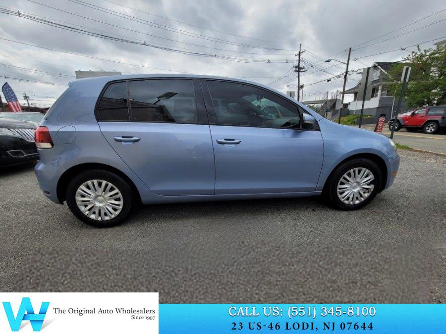 Used 2011 Volkswagen Golf 4-Door FWD image 8