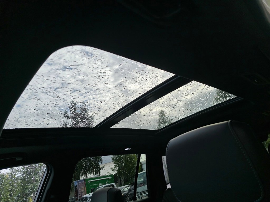 New 2025 Cadillac XT6 Premium Luxury image 25