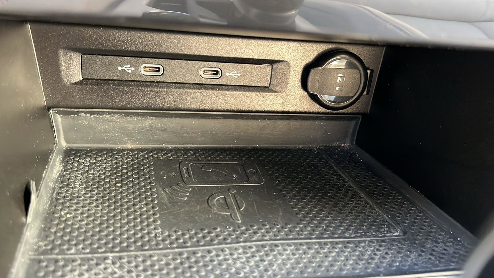 Used 2022 Volkswagen Tiguan SE image 26