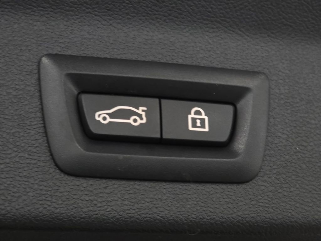 Used 2021 BMW X3 sDrive30i image 29