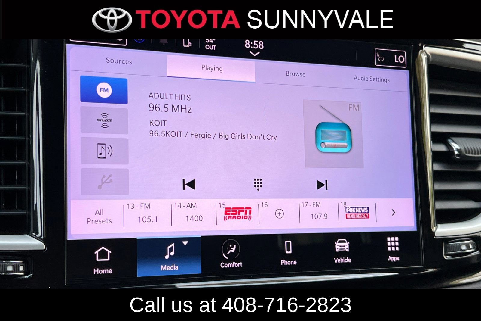 Used 2023 Chrysler Pacifica Touring-L image 23