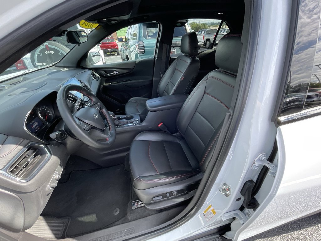 Certified 2024 Chevrolet Equinox RS w/ RS Leather Package FWD image 19