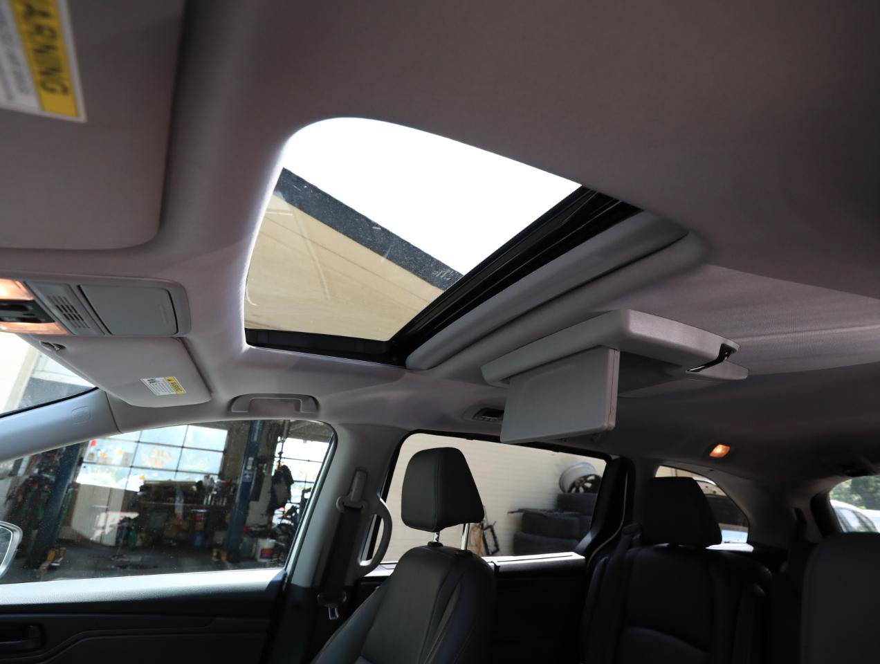 Used 2019 Honda Odyssey EX-L image 18