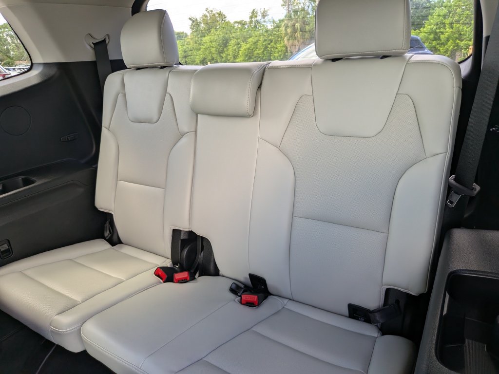 Certified 2024 Kia Telluride S w/ S Sunroof Package FWD image 19