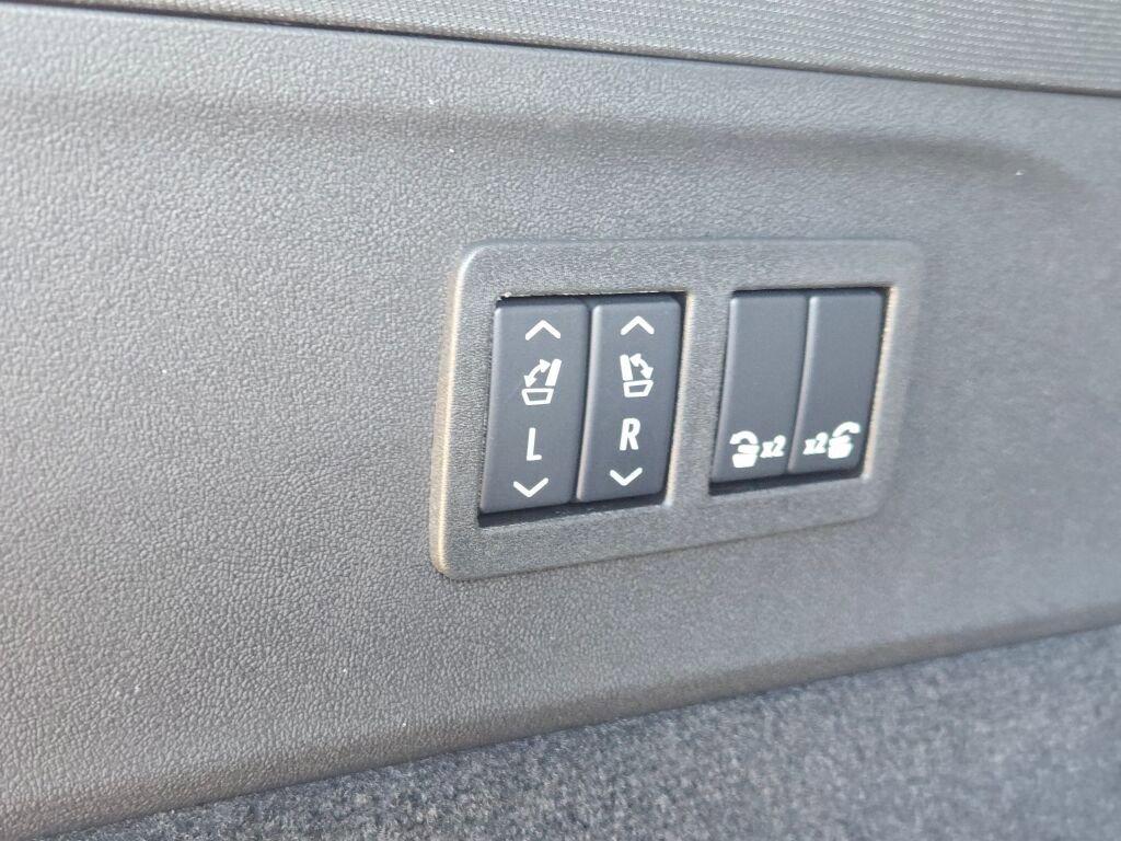 New 2026 Cadillac Escalade IQ Luxury 1 image 21