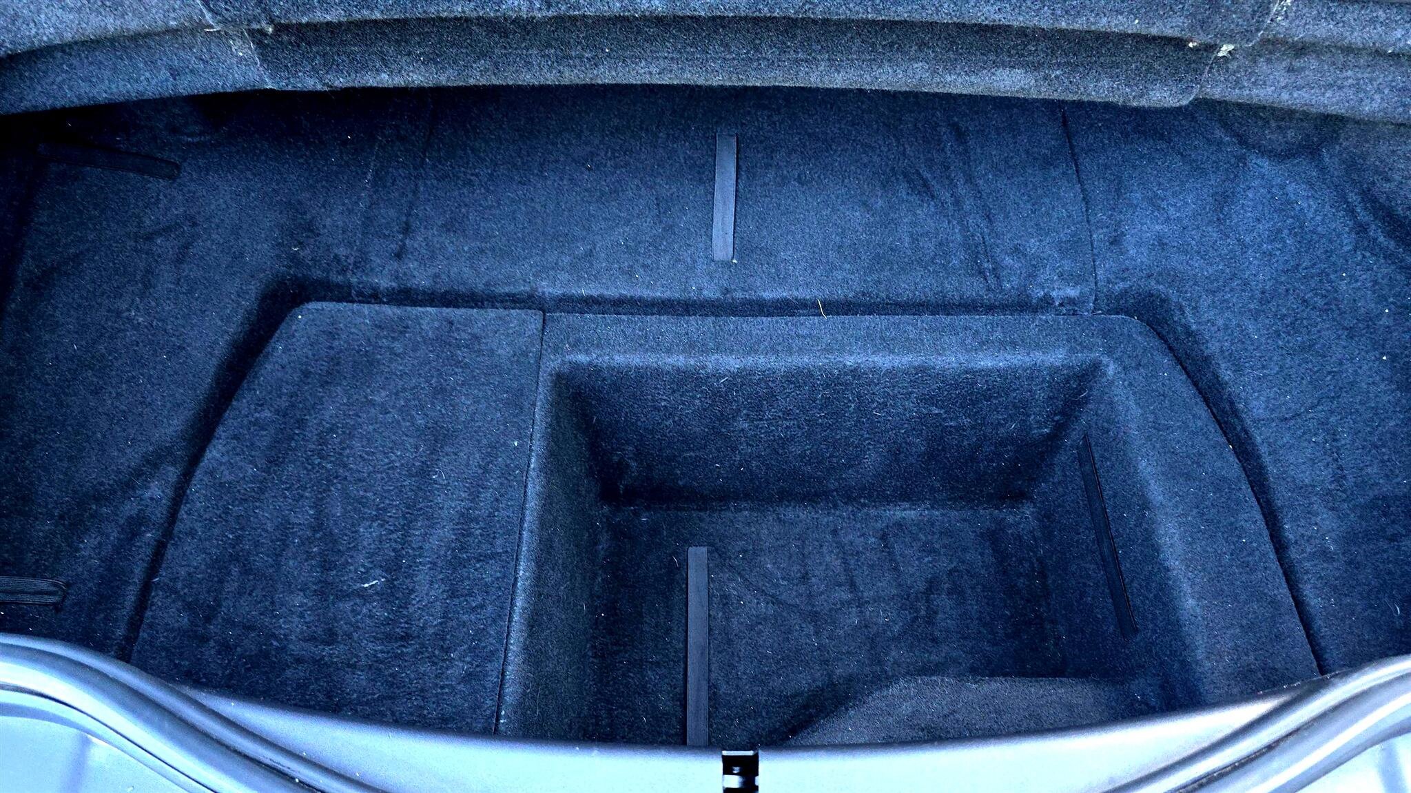 Used 2016 Jaguar F-TYPE R image 12