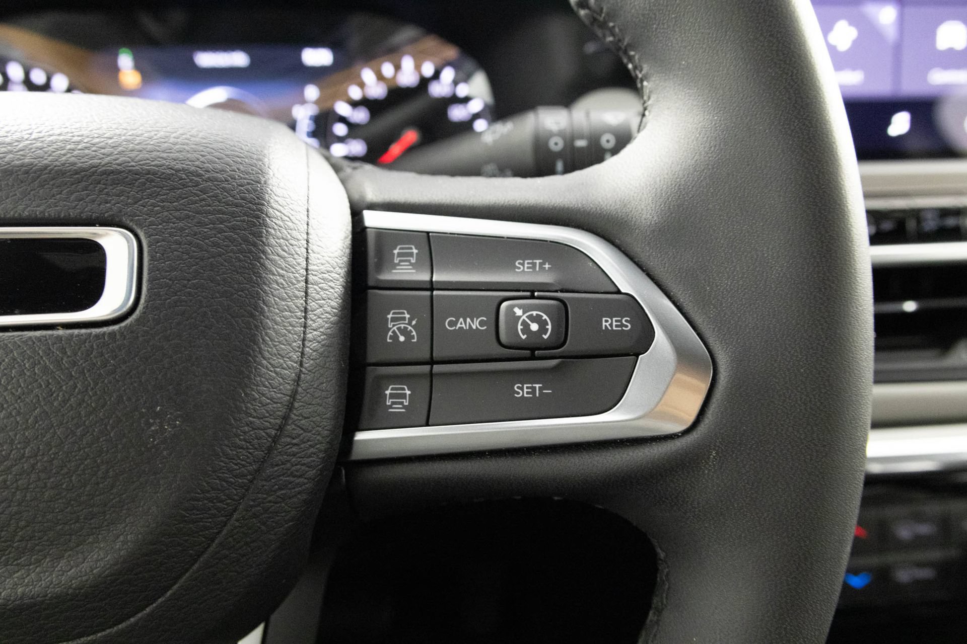 Used 2023 Jeep Compass Limited AWD/4WD image 27