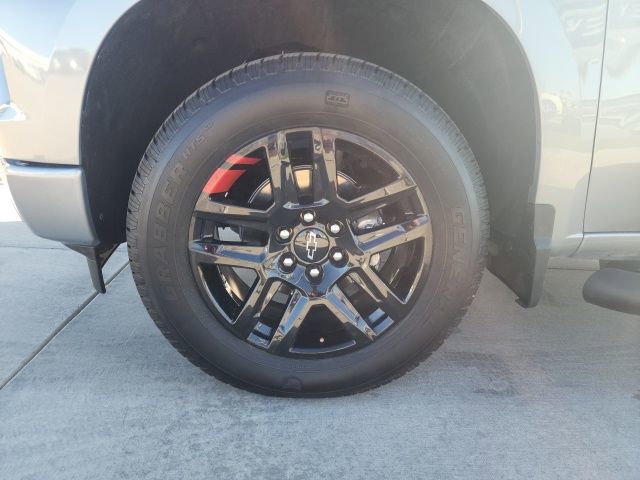 Used 2024 Chevrolet Silverado 1500 RST w/ Redline Edition AWD/4WD image 18