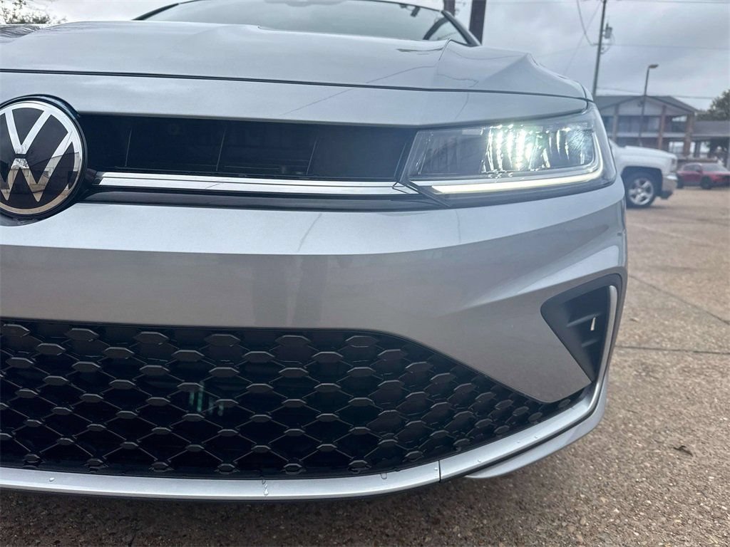 New 2026 Volkswagen Jetta SE FWD image 8