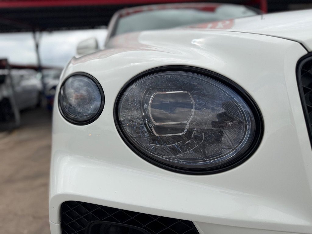 Used 2021 Bentley Bentayga Speed AWD/4WD image 9