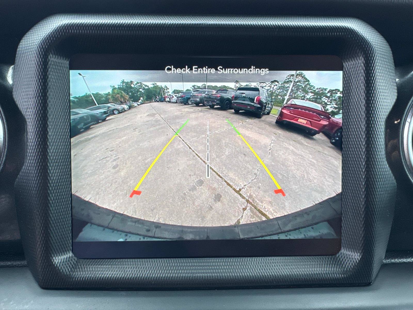 Used 2022 Jeep Wrangler Unlimited Sahara AWD/4WD image 24