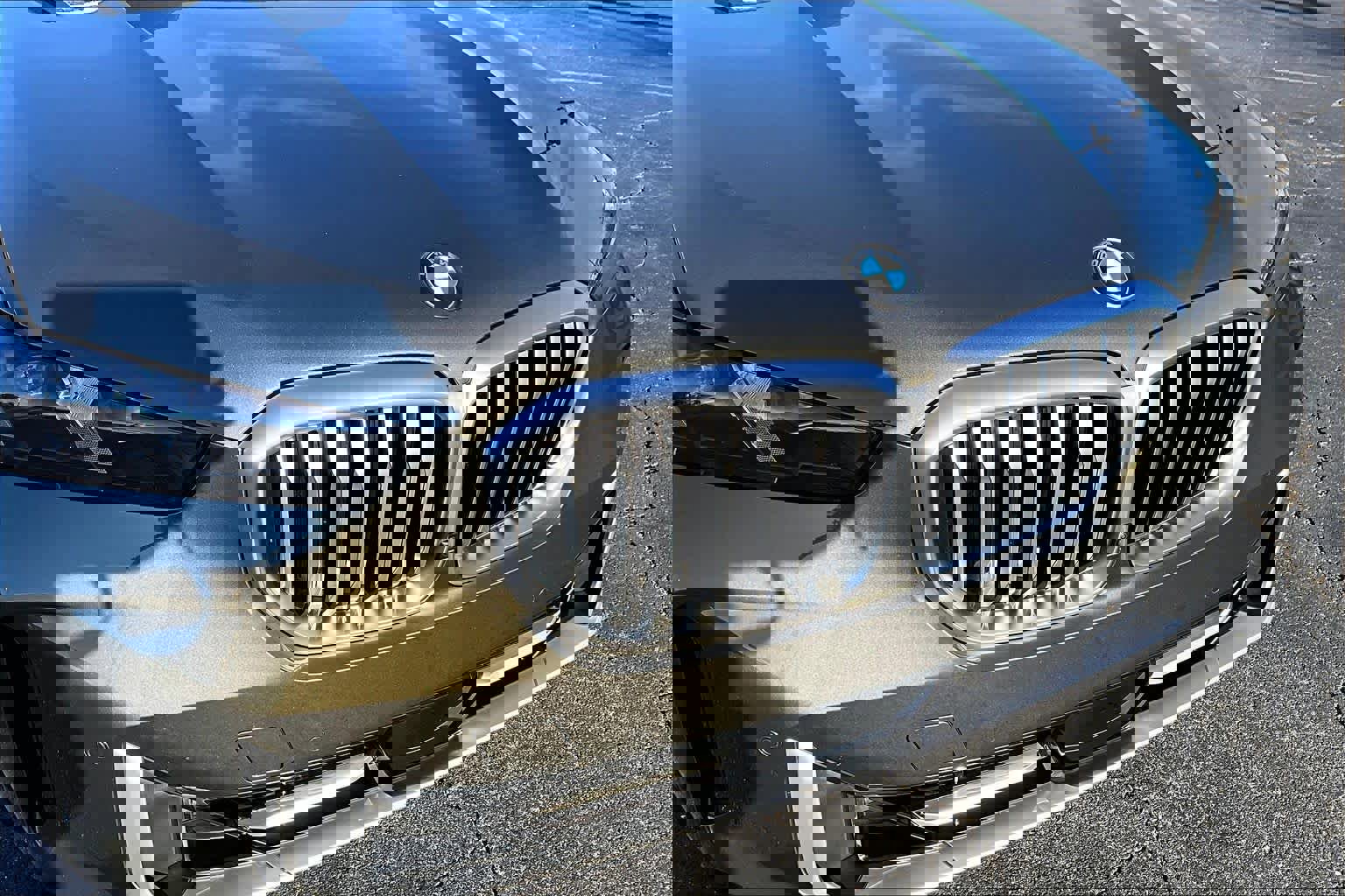 Used 2024 BMW X5 xDrive40i w/ Parking Assistance Package image 31