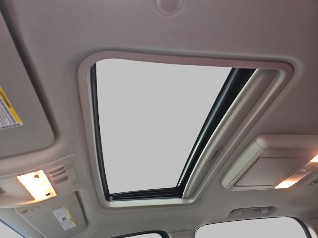 Used 2010 Chevrolet Suburban LT AWD/4WD image 34