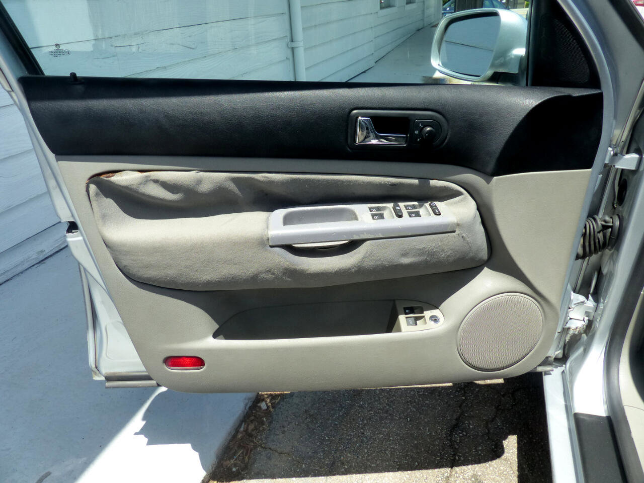 Used 2005 Volkswagen Jetta GL image 16