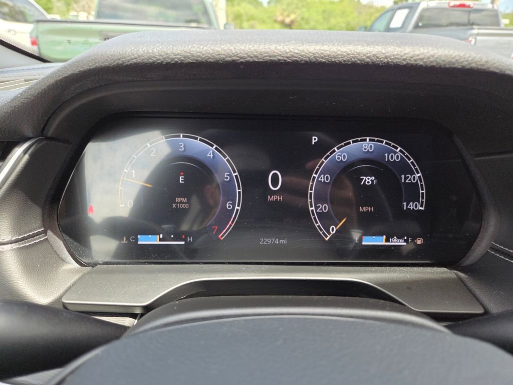 Used 2024 Jeep Grand Cherokee Laredo RWD image 29