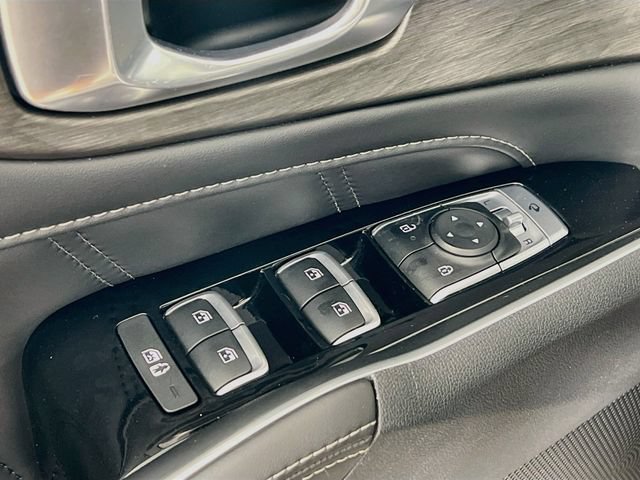 Used 2025 Kia Sorento SX AWD/4WD image 9