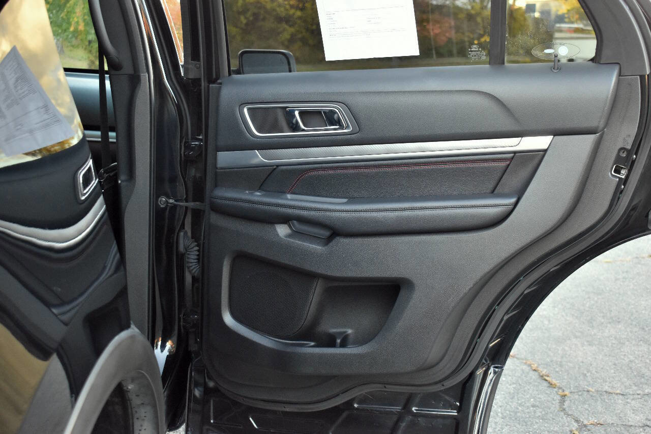 Used 2016 Ford Explorer Sport w/ Equipment Group 401A image 10