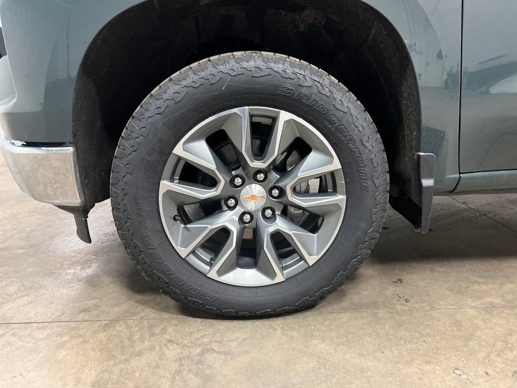 New 2026 Chevrolet Silverado 1500 LT image 9