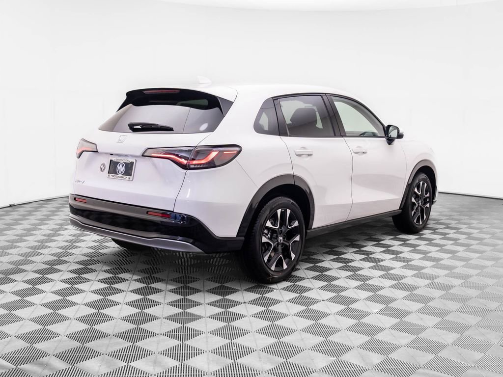New 2026 Honda HR-V EX-L image 6