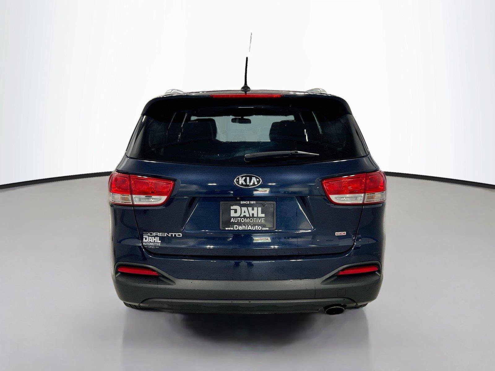 Used 2016 Kia Sorento FWD image 12