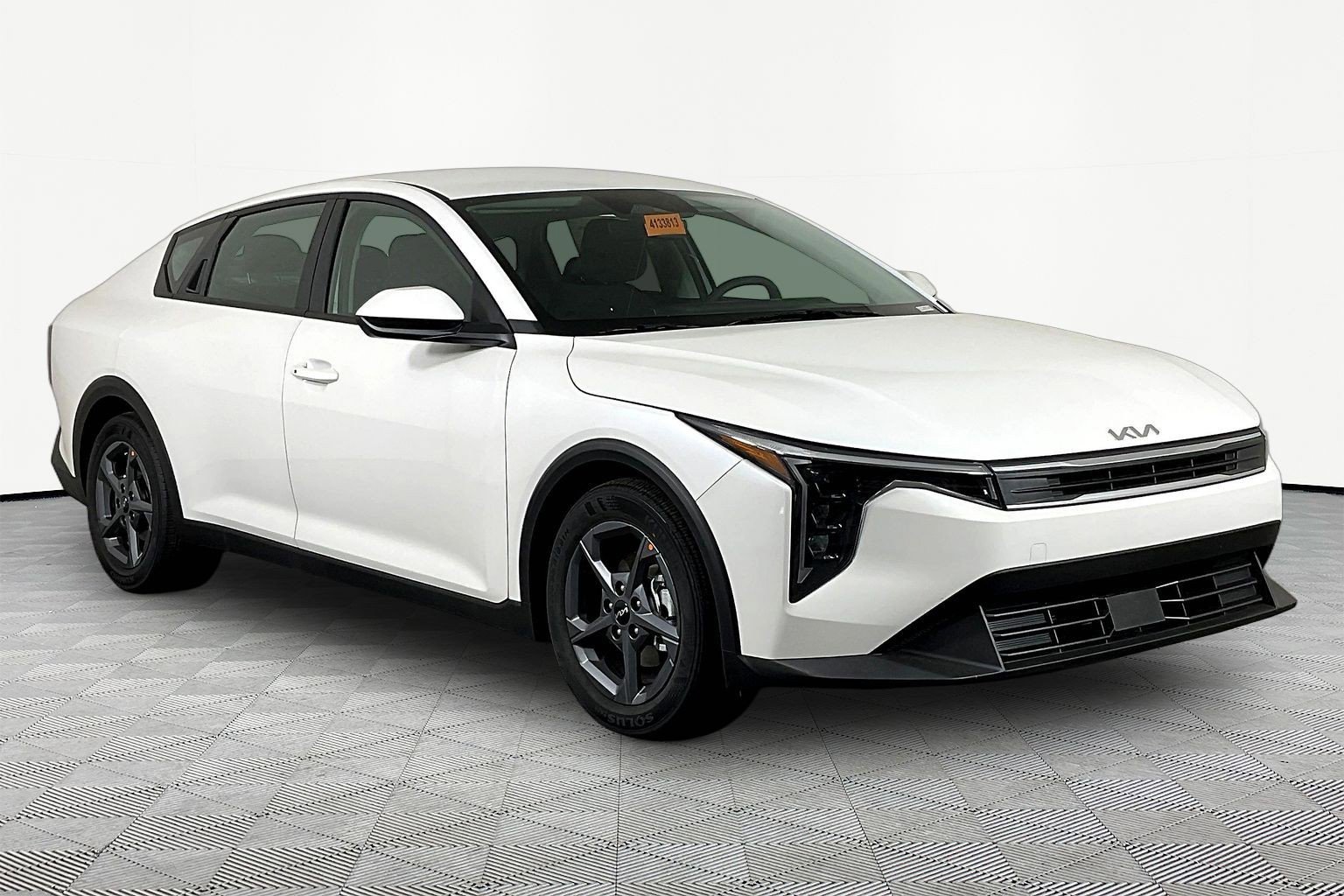New 2026 Kia K4 LXS image 3