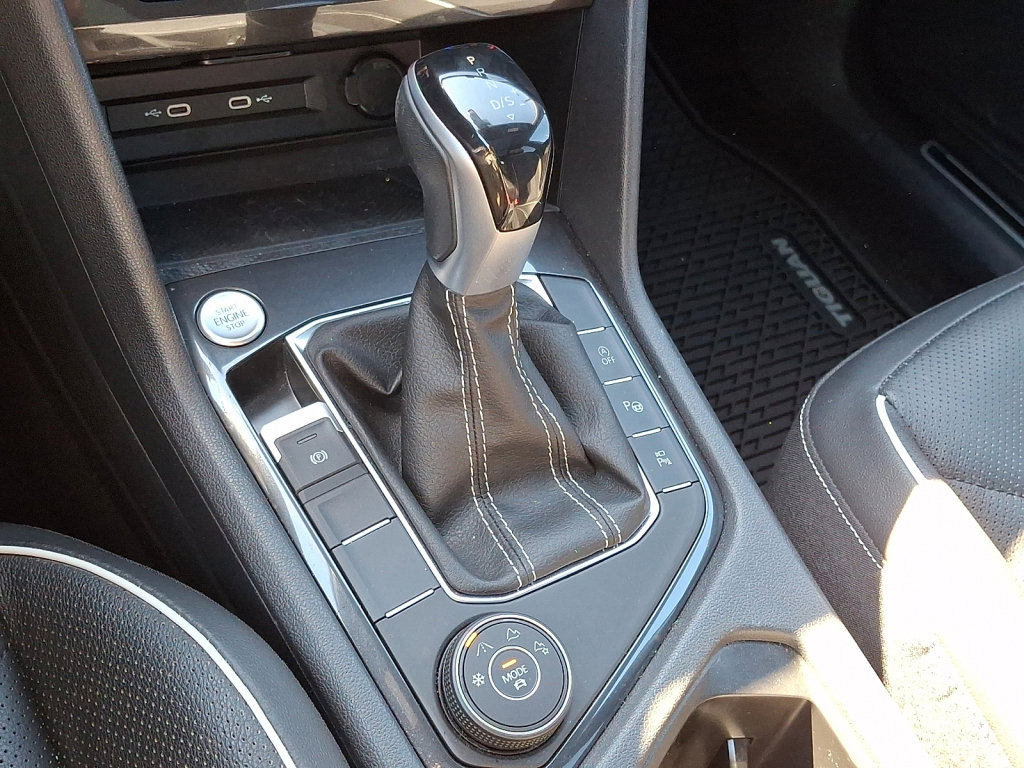 Used 2024 Volkswagen Tiguan SEL R-Line image 30