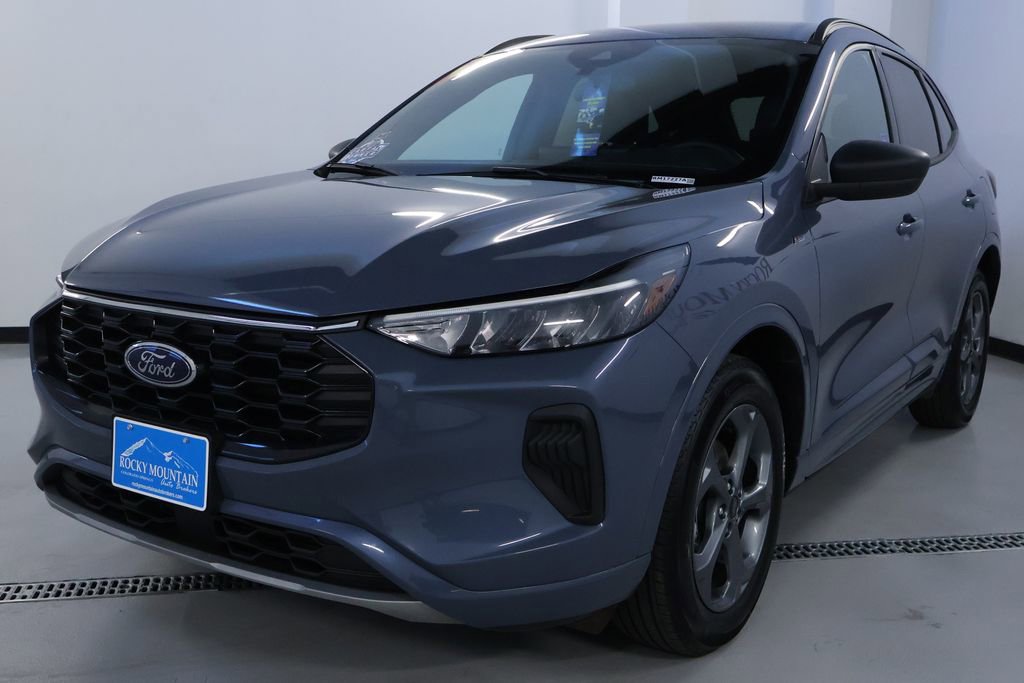 Used 2023 Ford Escape ST-Line w/ Tech Pack #1 image 3