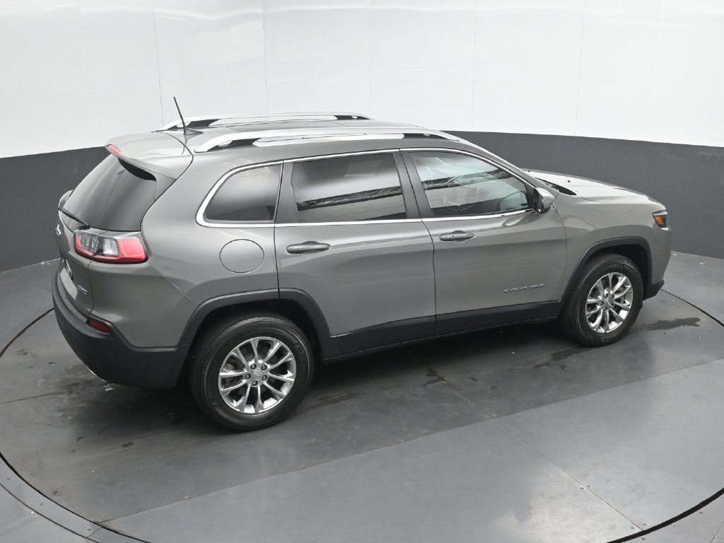 Used 2021 Jeep Cherokee Latitude Lux w/ Sun & Sound Group AWD/4WD image 34