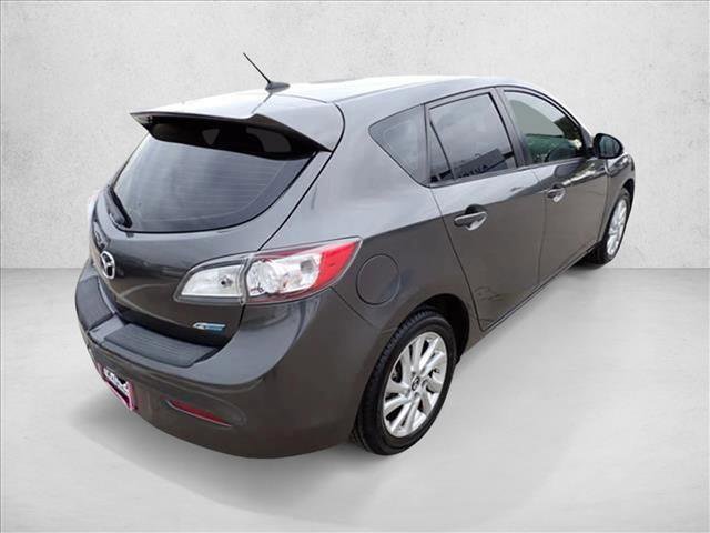 Used 2013 MAZDA MAZDA3 i Grand Touring w/ Tech Pkg image 4