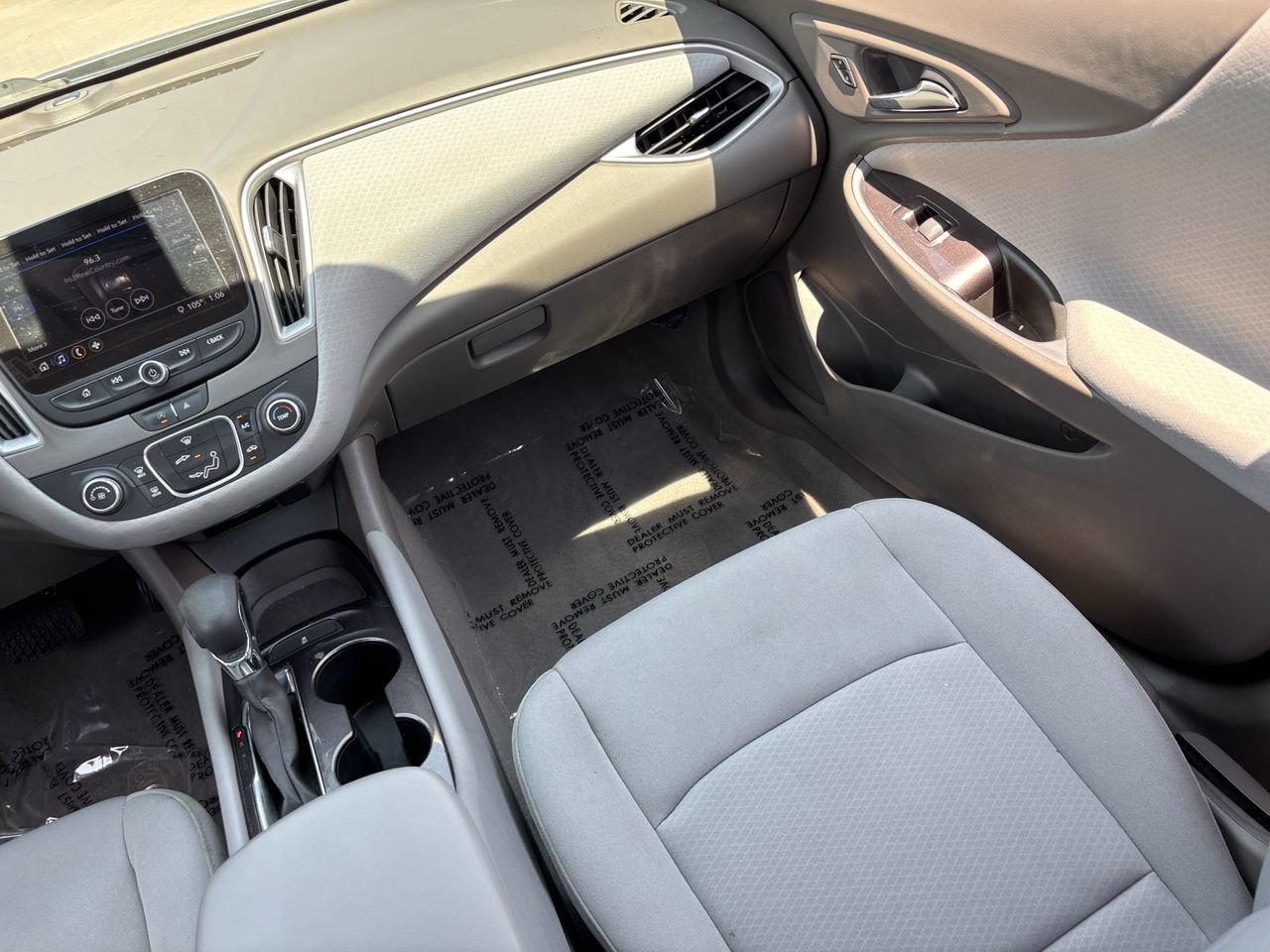 Used 2021 Chevrolet Malibu LS FWD image 14