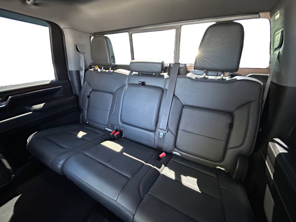 Used 2024 GMC Sierra 3500 Denali w/ Denali Reserve Package AWD/4WD image 14