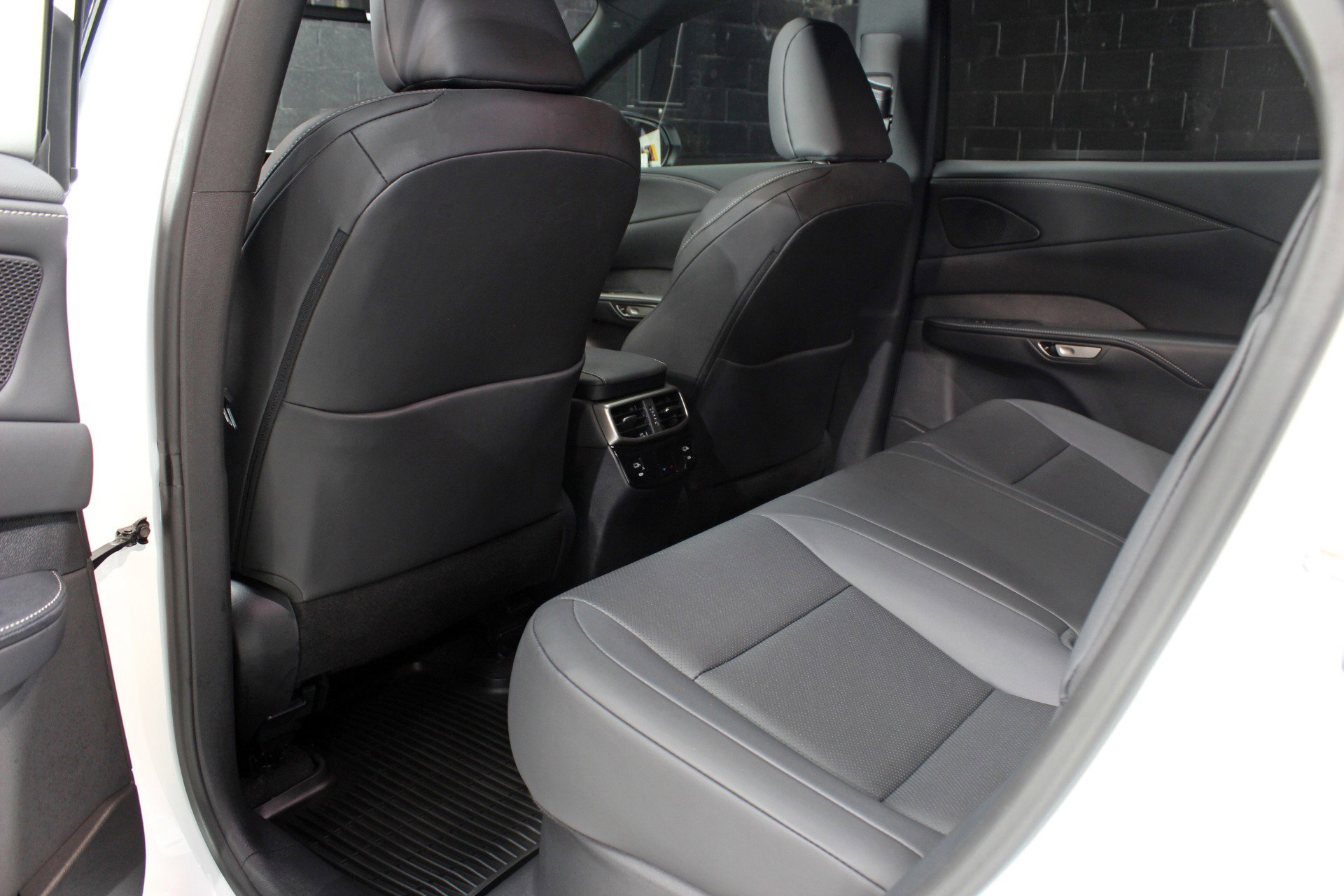 Used 2025 Lexus RX 350 F Sport w/ Convenience Package image 37