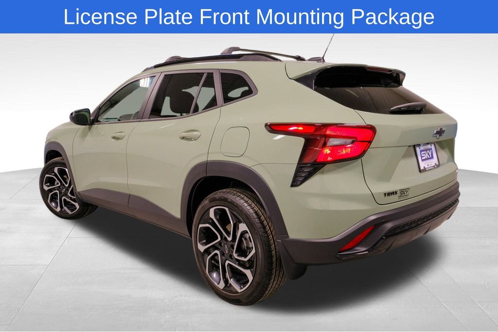 Used 2024 Chevrolet Trax RS w/ Sunroof Package image 5