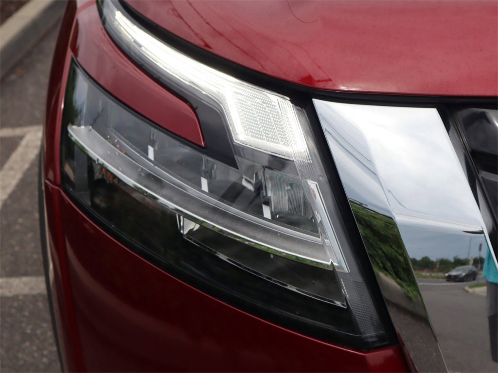 Certified 2022 Nissan Pathfinder Platinum w/ Cargo Package image 10