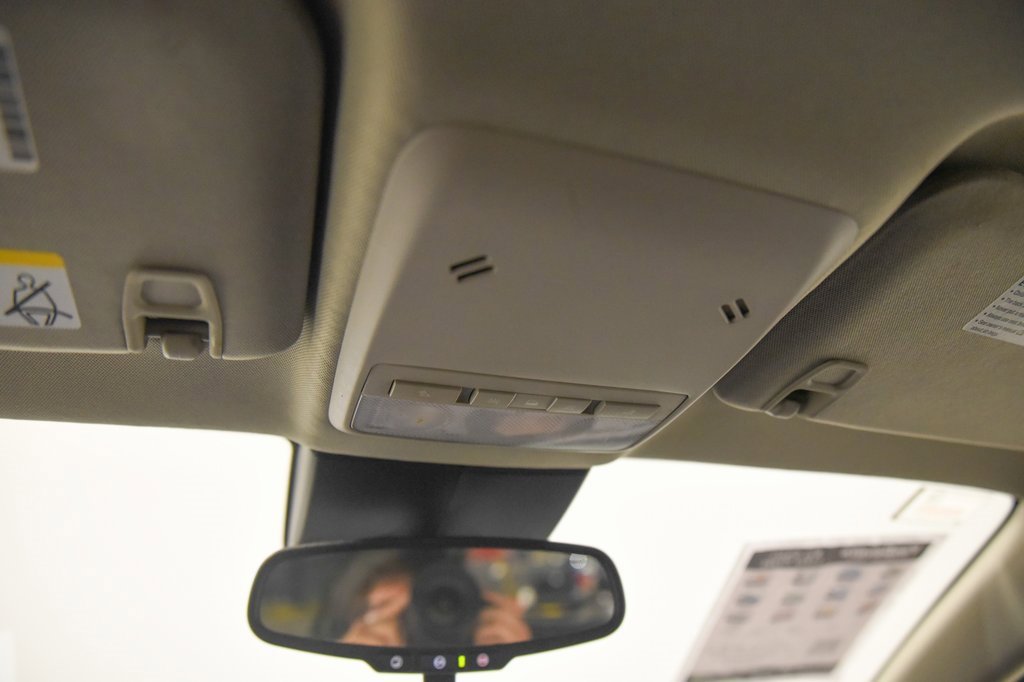 Used 2021 Buick Encore Preferred image 23