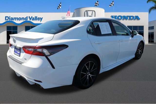 Used 2021 Toyota Camry SE w/ Carpet Mat Package (TMS) FWD image 7