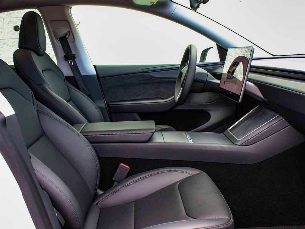 Used 2026 Tesla Model Y Long Range image 40