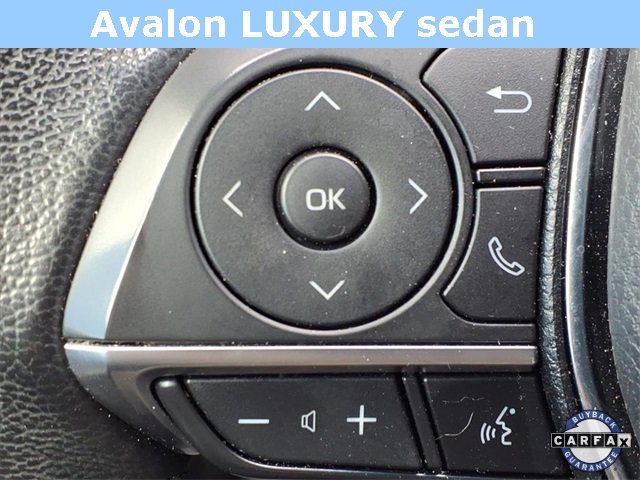 Used 2019 Toyota Avalon XLE image 28