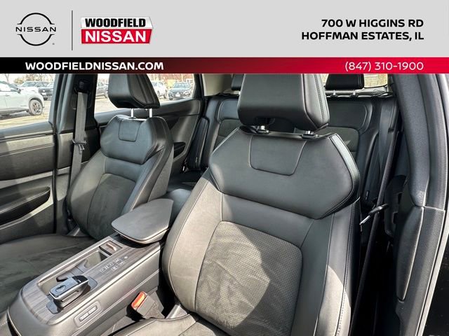 Certified 2023 Nissan Ariya AWD image 28